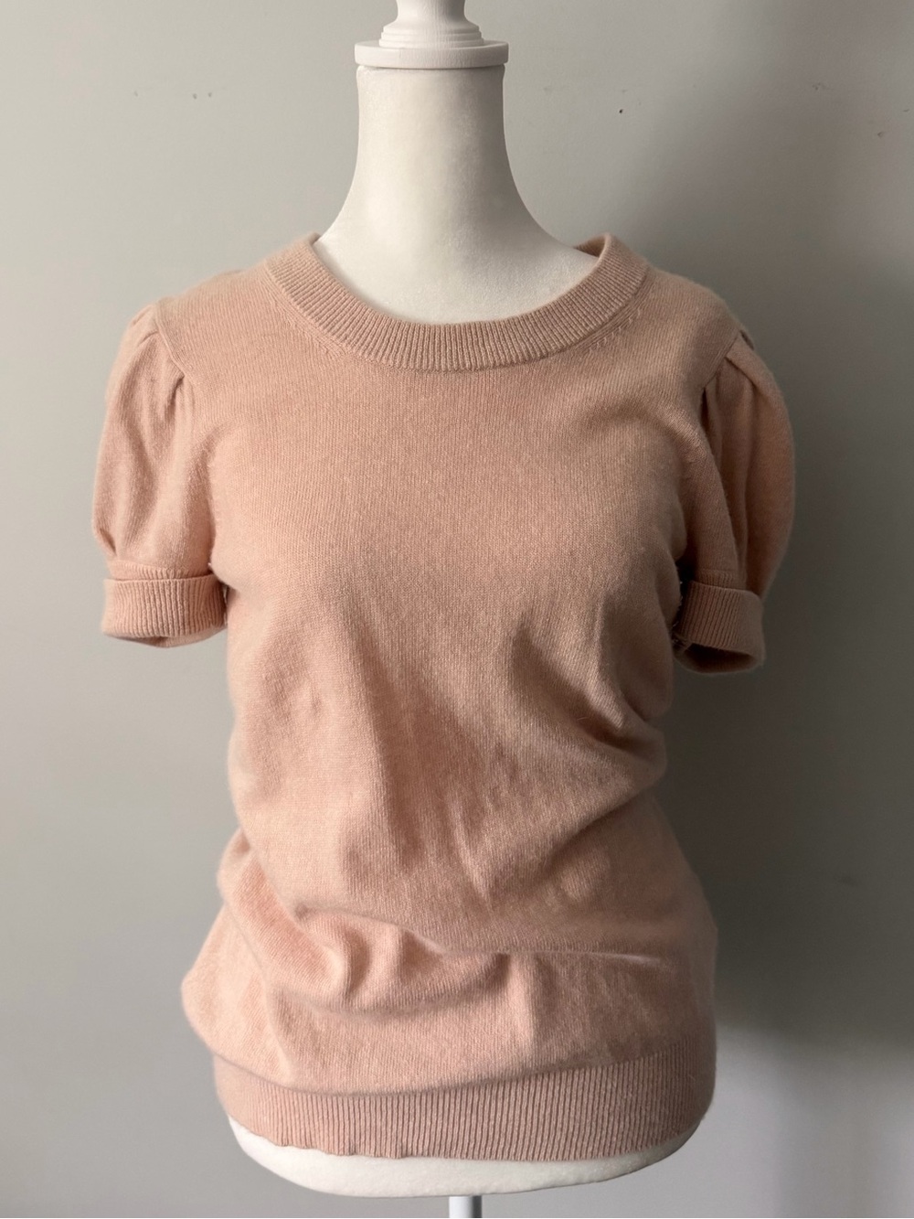 Banana Republic Short Sleeve Puff cashmere wool blended Knit Top in Blush Pink